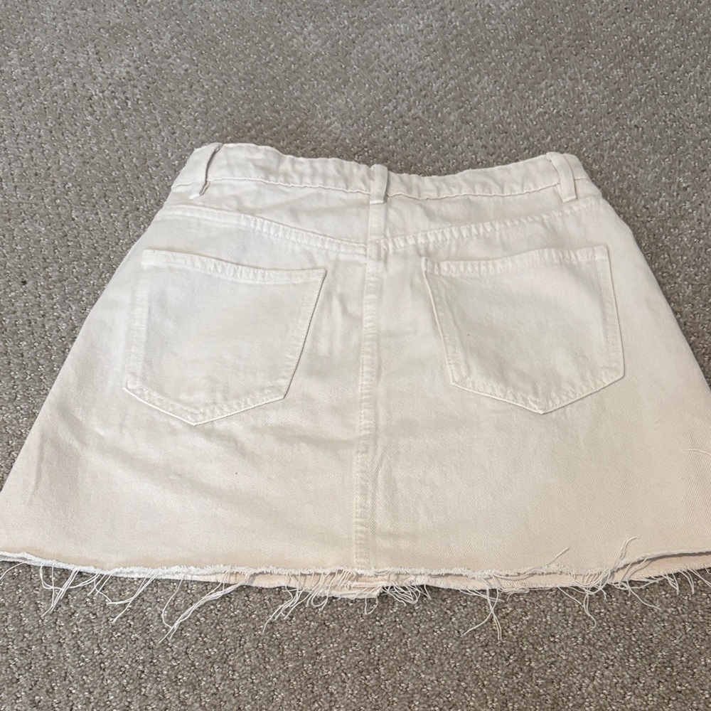 Zara cream denim button down mini skirt - Picture 3 of 3